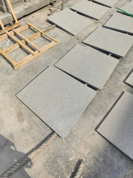 芝麻灰石材外墻干掛